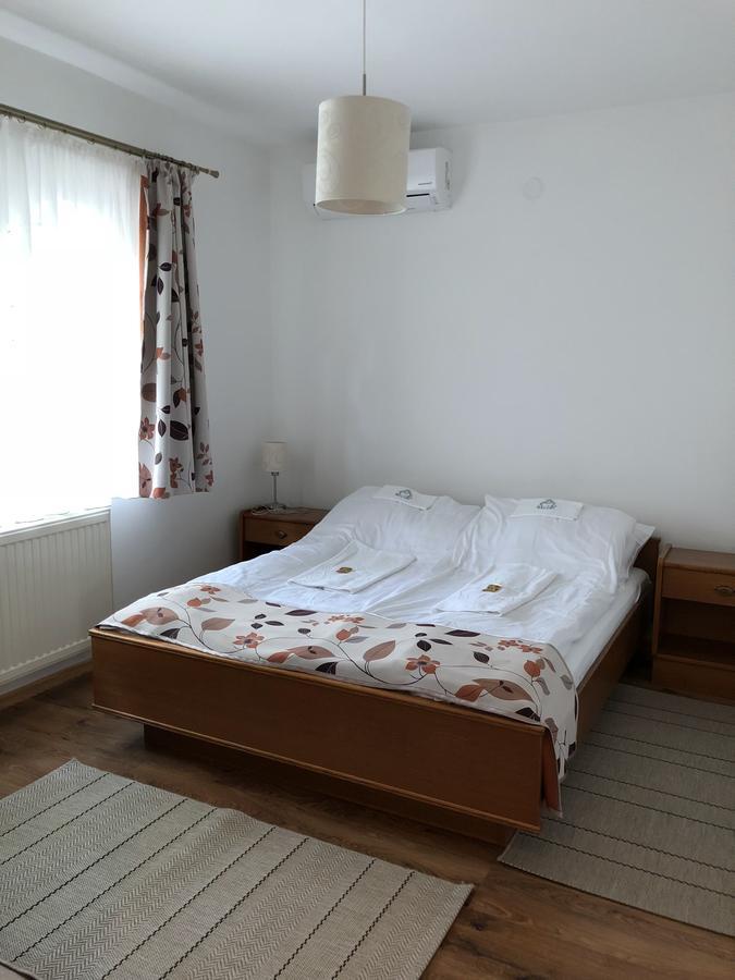 Zoeldteto Panzio Bed & Breakfast Balatonfüred Екстериор снимка