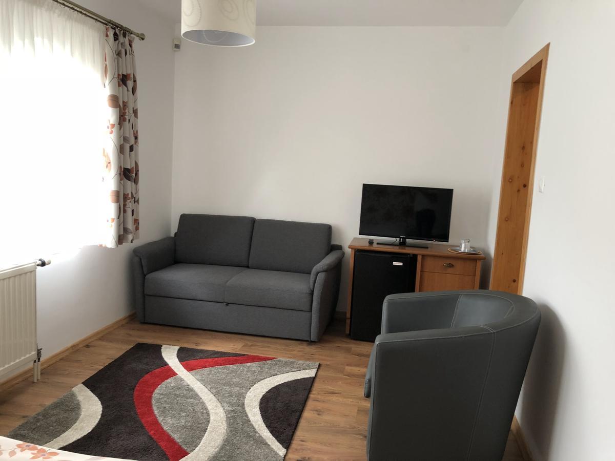 Zoeldteto Panzio Bed & Breakfast Balatonfüred Екстериор снимка