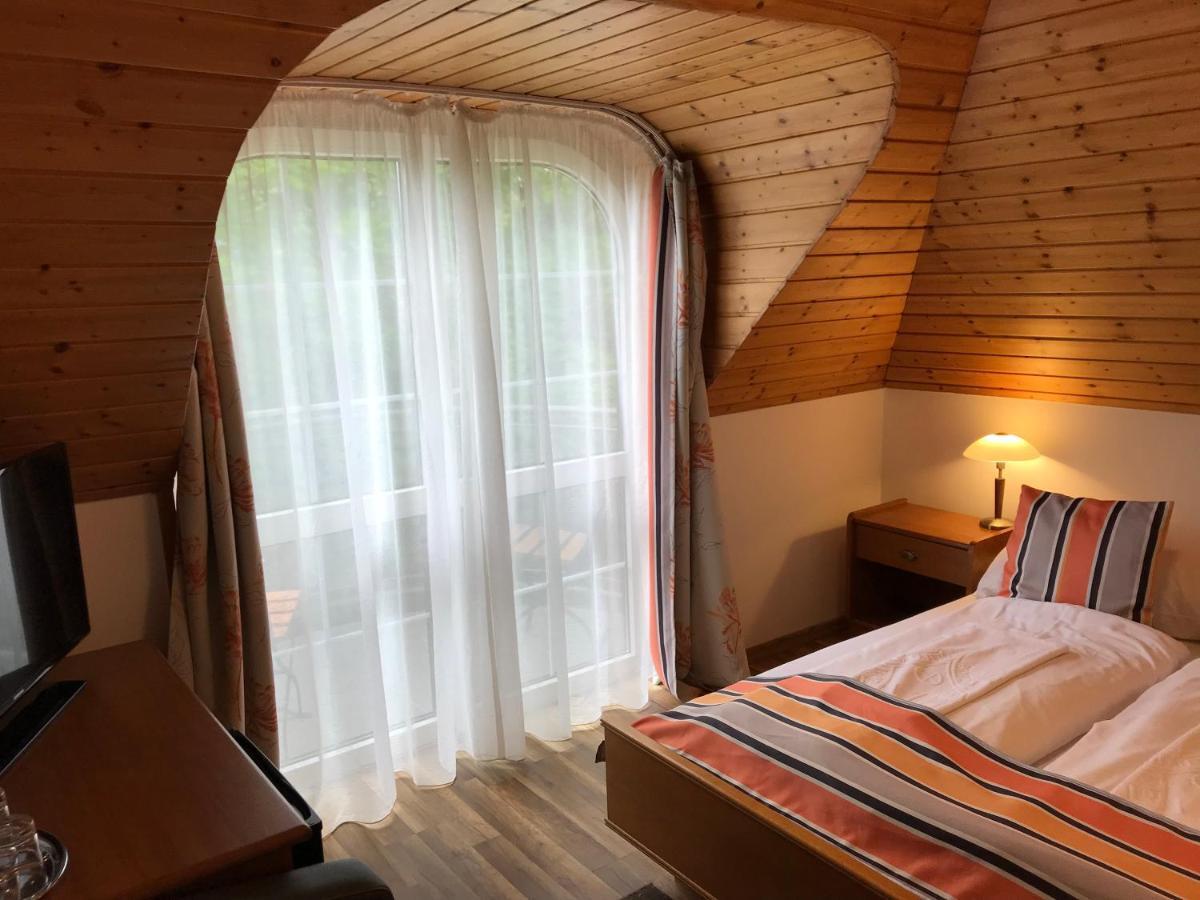 Zoeldteto Panzio Bed & Breakfast Balatonfüred Екстериор снимка