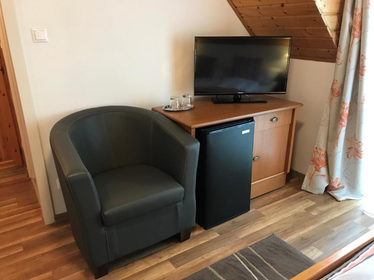 Zoeldteto Panzio Bed & Breakfast Balatonfüred Екстериор снимка